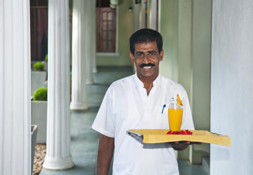 Hotel Sunflower Kataragama Exterior foto