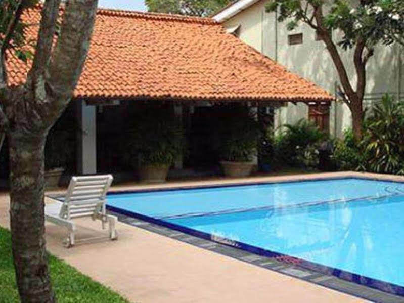 Hotel Sunflower Kataragama Exterior foto