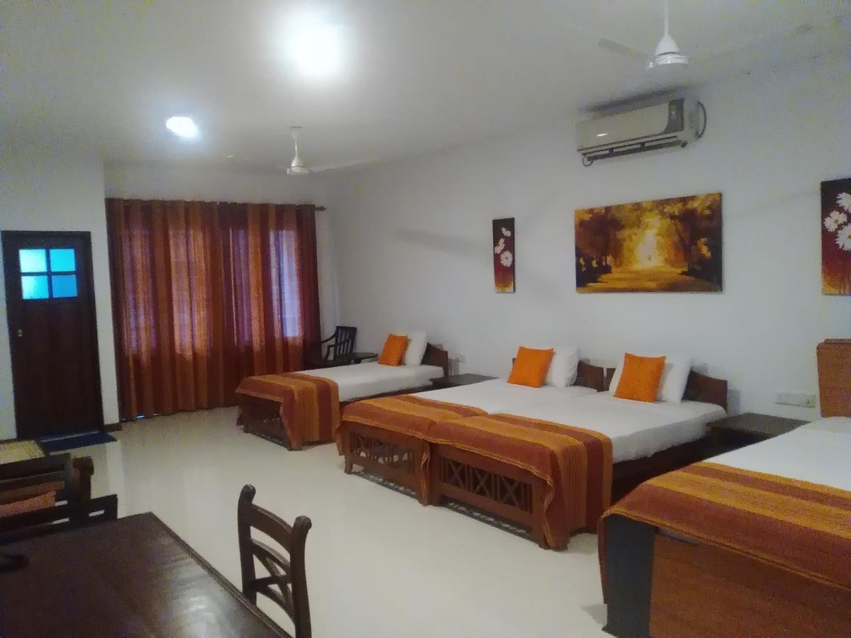 Hotel Sunflower Kataragama Exterior foto